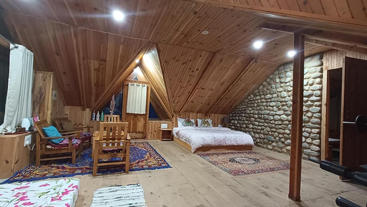 Ishan Log Huts-A Boutique Home Stay Banjār Екстериор снимка