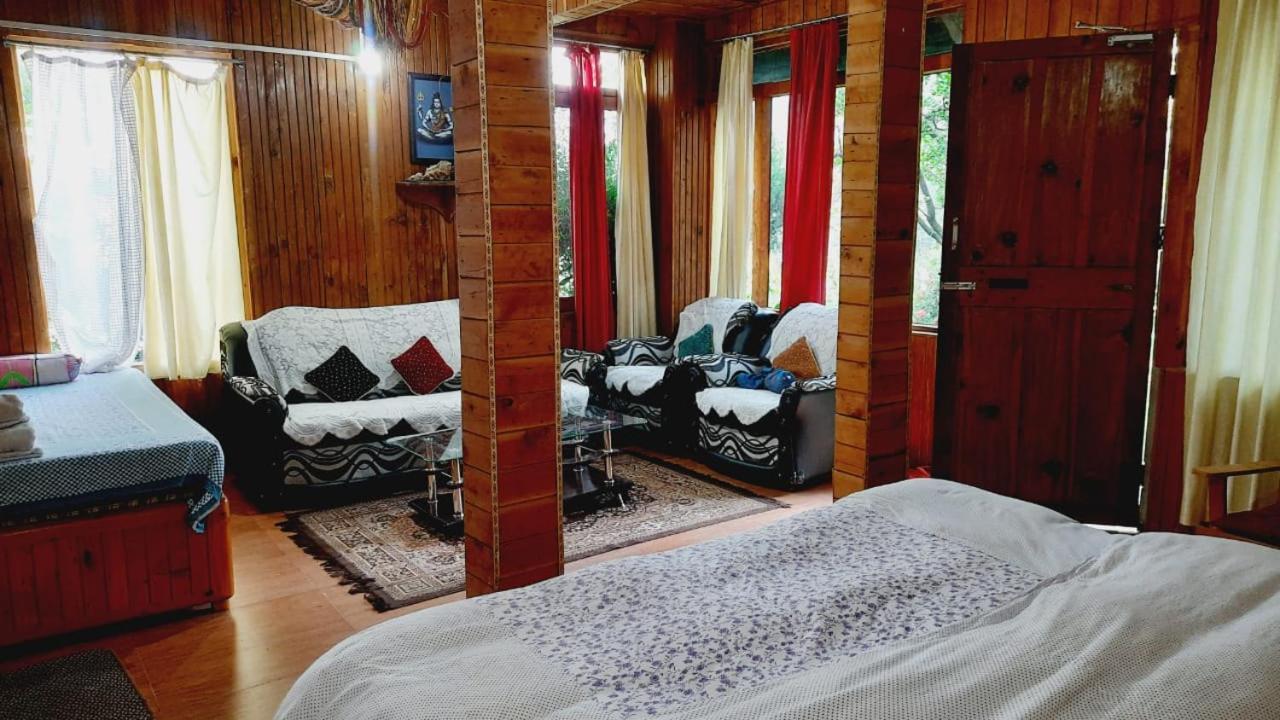 Ishan Log Huts-A Boutique Home Stay Banjār Екстериор снимка