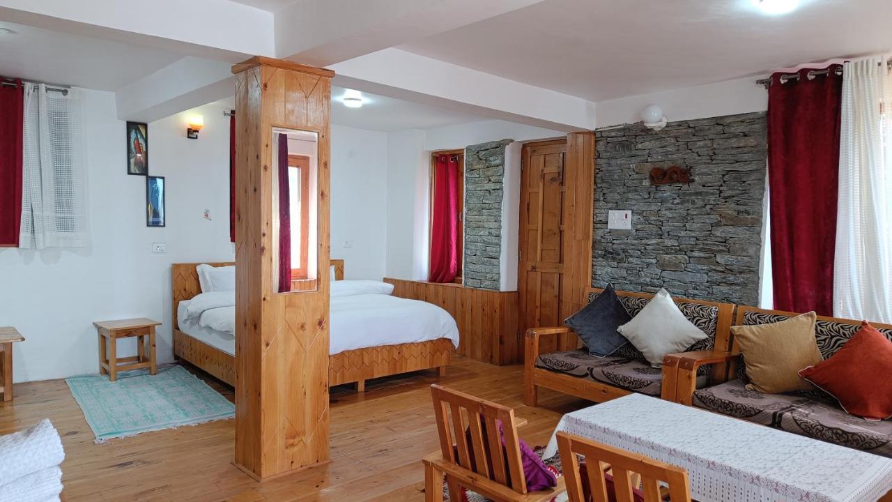 Ishan Log Huts-A Boutique Home Stay Banjār Екстериор снимка
