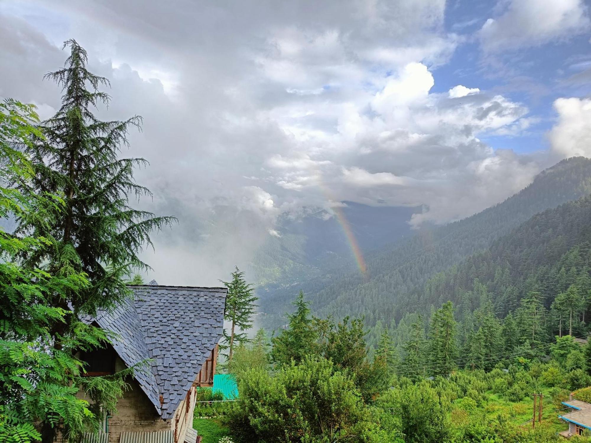 Ishan Log Huts-A Boutique Home Stay Banjār Екстериор снимка